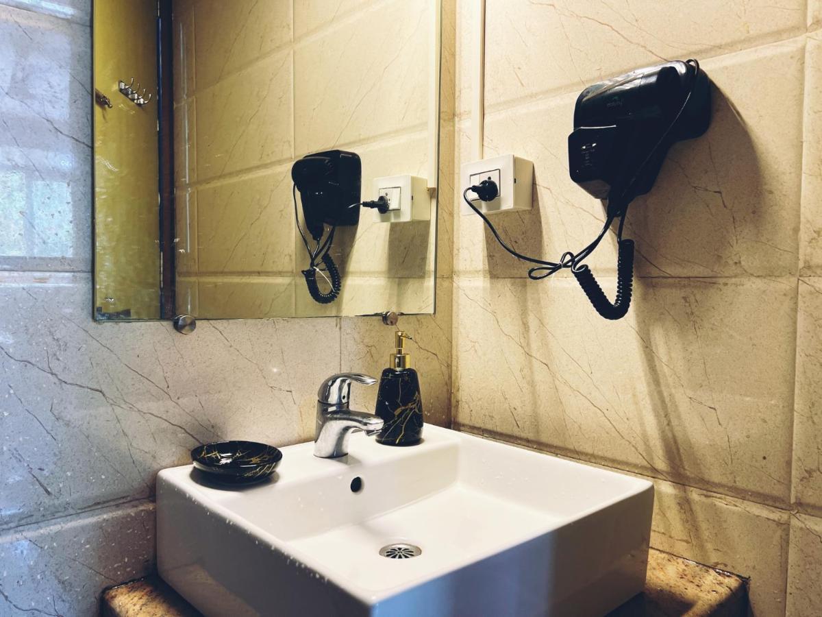 Luxurious Nirvana Apartments فاغاتور المظهر الخارجي الصورة