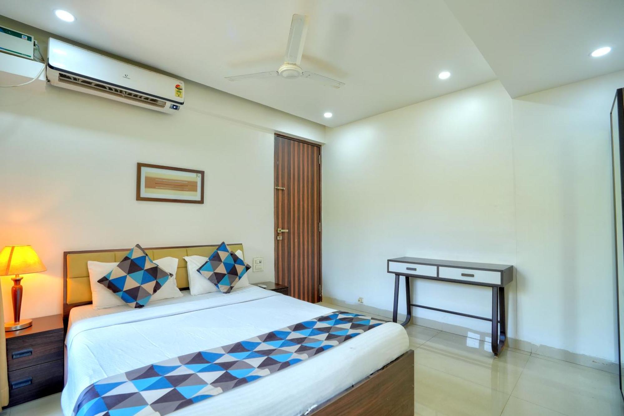 Luxurious Nirvana Apartments فاغاتور المظهر الخارجي الصورة